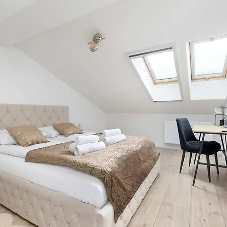 Appartamento Dwupoziomowy W Wisle Z Widokiem Na Gory, Biurkiem I Klimatyzacja By Renters