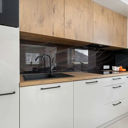 Dwupoziomowy W Wisle Z Widokiem Na Gory, Biurkiem I Klimatyzacja By Renters Apartment Weichsel