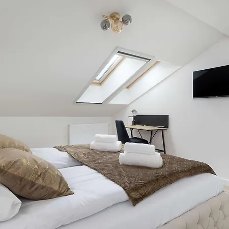 Dwupoziomowy W Wisle Z Widokiem Na Gory, Biurkiem I Klimatyzacja By Renters *