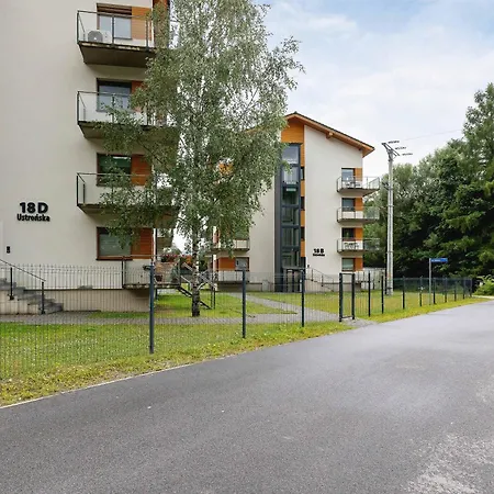 Dwupoziomowy W Wisle Z Widokiem Na Gory, Biurkiem I Klimatyzacja By Renters Apartment