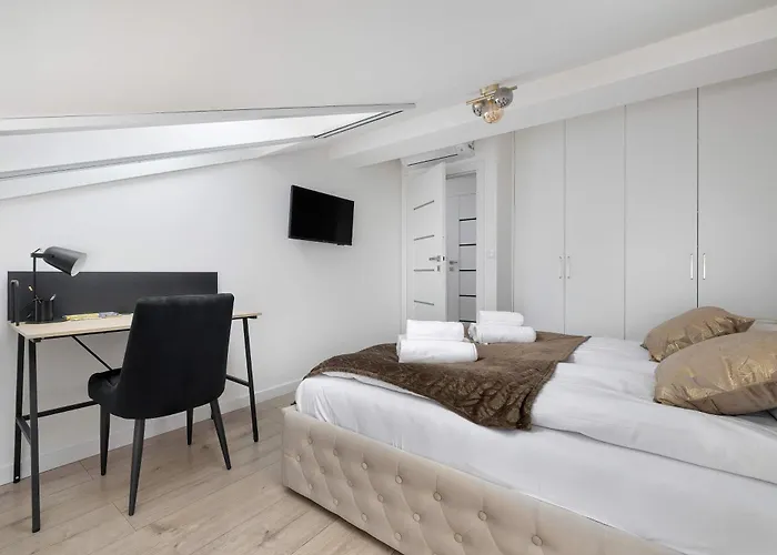 Dwupoziomowy W Wisle Z Widokiem Na Gory, Biurkiem I Klimatyzacja By Renters Wisła